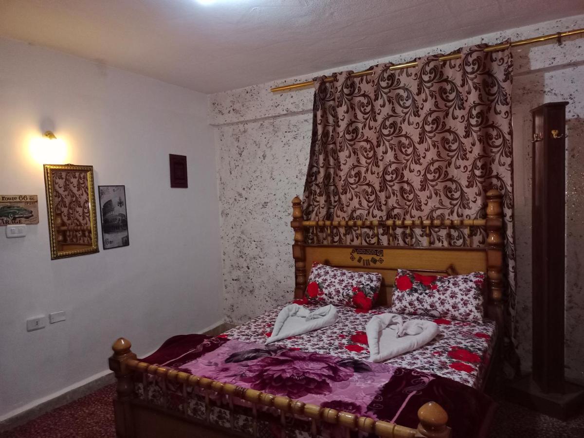 Local Home Wadi Musa Luaran gambar